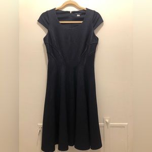 (Only wore twice): Dark blue elegant dress - Tommy Hilfiger - size 2